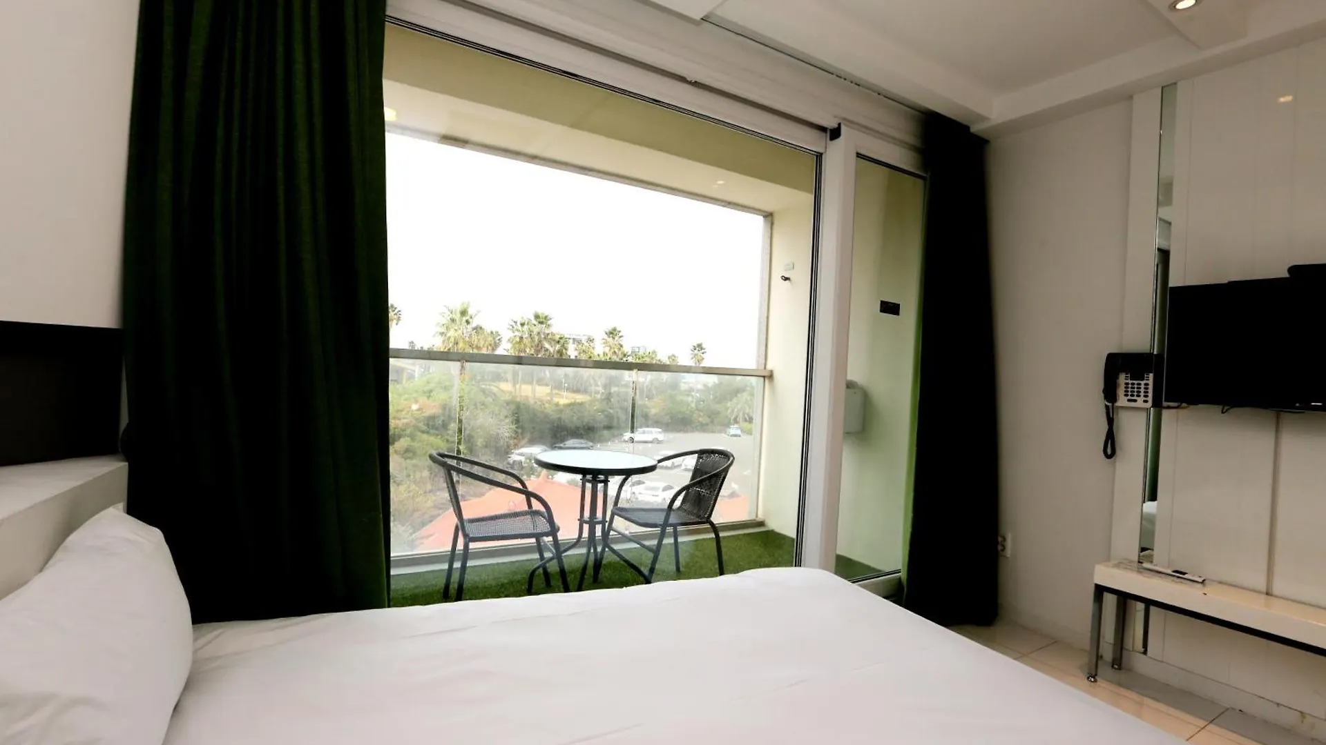 Hamdeok Beach Stay Jeju 4*,  Corée du Sud